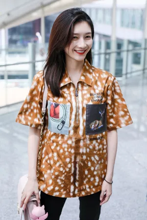 江疏影俏皮私服街拍图片_6