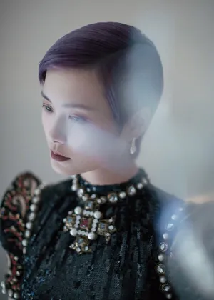 李宇春优雅气质写真图片_3