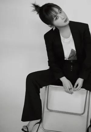 杨紫亚洲影视周干练气质写真图片_1