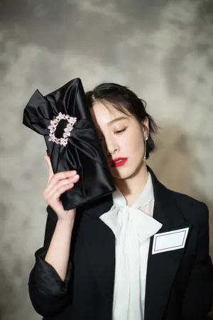 阚清子亚洲影视周性感图片