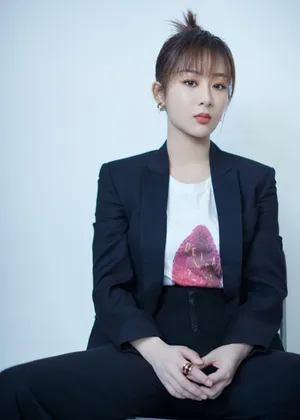 杨紫亚洲影视周性感图片_11