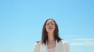江一燕夏日清新海边写真图片_3