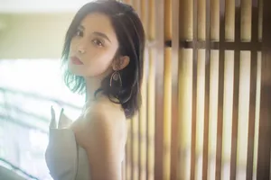 古力娜扎白裙优雅写真图片_7