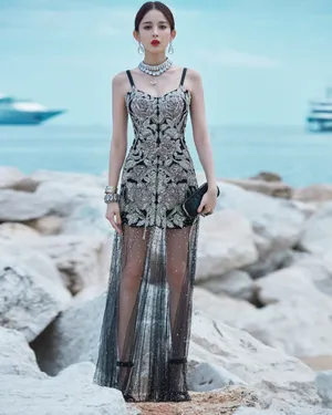 古力娜扎华丽个性写真图片_12