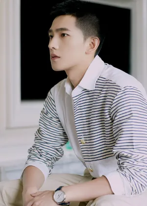 杨洋简洁清爽短发写真图片_4