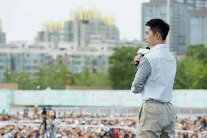 杨洋简洁清爽短发写真图片_8