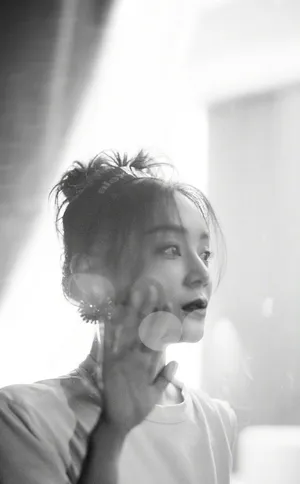 袁姗姗清雅迷人时尚写真图片_2