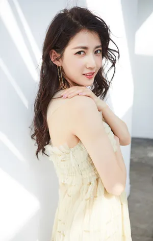陈钰琪清新百变时尚写真大片_7