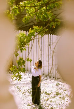 尤靖茹成熟优雅时尚写真大片