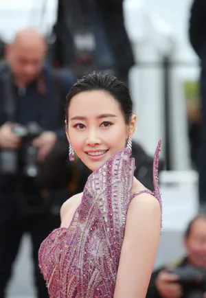 李纯戛纳电影节性感图片_8