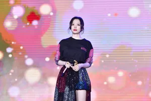 张靓颖性感靓丽写真图片_4