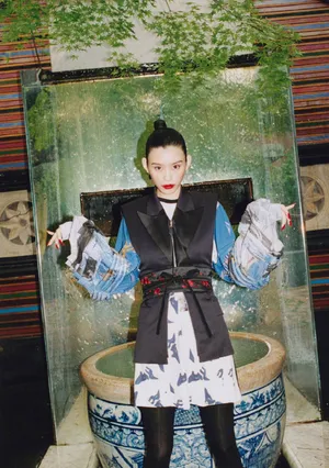 奚梦瑶性感旗袍杂志封面写真图片_4