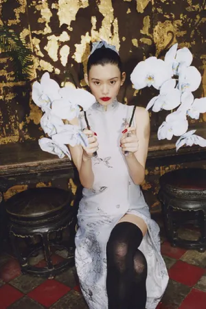 奚梦瑶性感旗袍杂志封面写真图片_12