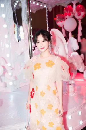 熊乃瑾写真图片