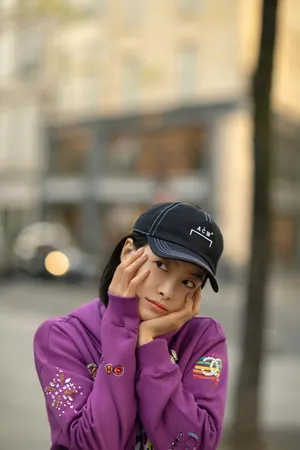 宋茜俏皮私服活力街拍写真图片_4