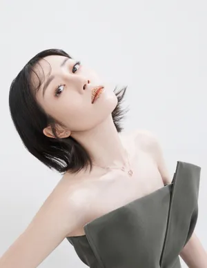 李溪芮时尚彩妆写真图片_1