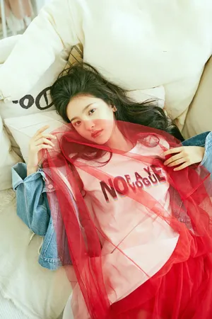 章若楠甜美清纯写真图片_3