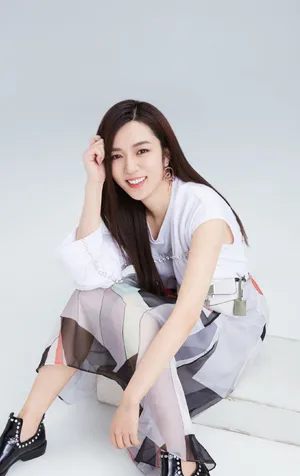 王晓晨清新妩媚时尚写真图片_4