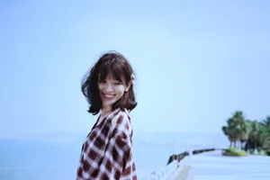 施诗夏日率性街拍图片_5