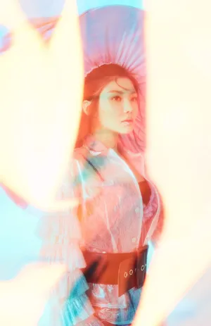 徐冬冬性感妩媚时尚写真大片_2