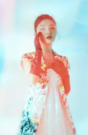 徐冬冬性感妩媚时尚写真大片_8
