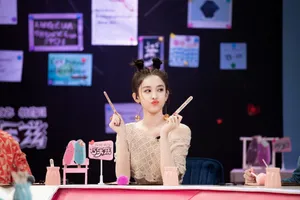 古力娜扎《喜欢你我也是》丸子头图片_6