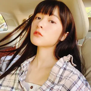 徐娇俏皮甜美自拍照图片