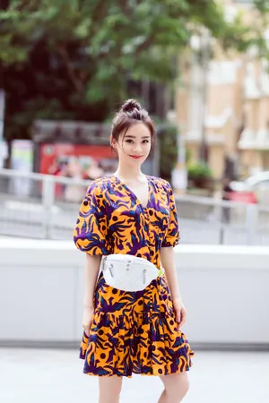 袁姗姗夏日甜美写真图片_2