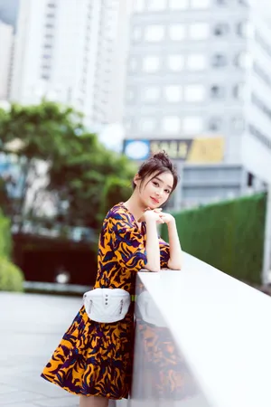 袁姗姗夏日甜美写真图片_5