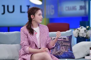 彭小苒《非常静距离》甜美图片_6