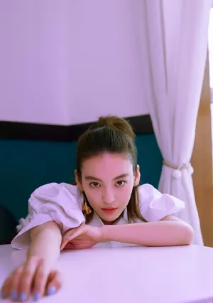 尤靖茹个性时髦写真图片_2