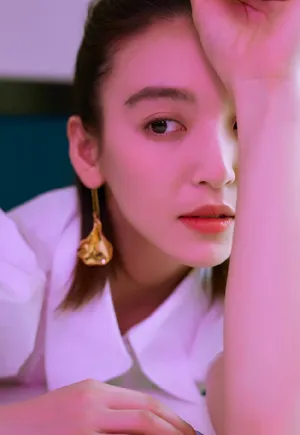 尤靖茹个性时髦写真图片_5