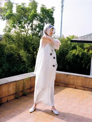 奚梦瑶夏日性感时尚大片写真图片_3