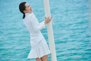 许晴性感优雅海边写真图片_3