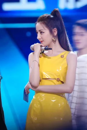 迪丽热巴创造营甜美舞台照图片_9