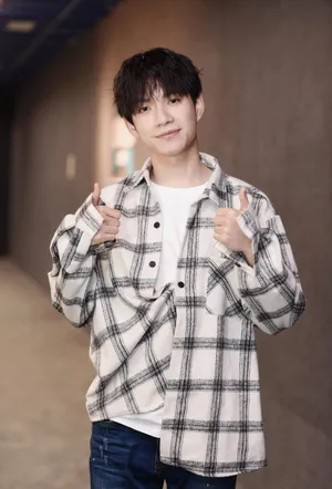 创造营2019张颜齐图片_2