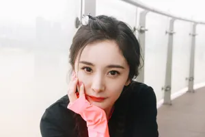 杨幂双麻花辫少女风甜美图片_3