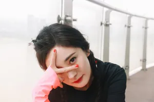 杨幂双麻花辫少女风甜美图片_4