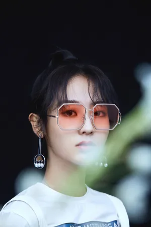 演员邢菲时尚大片写真图片_8