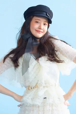 林允儿专辑宣传画报写真图片_5