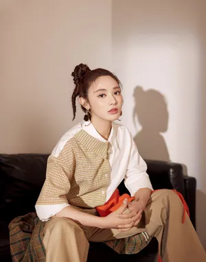 彭小苒百变造型时尚杂志写真图片