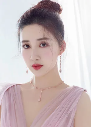 陈欣予粉嫩迷人写真图片_3