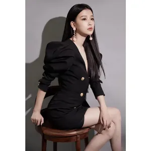 孙怡深V西服性感写真图片_1