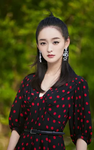 何泓姗清新靓丽活动写真图片_1