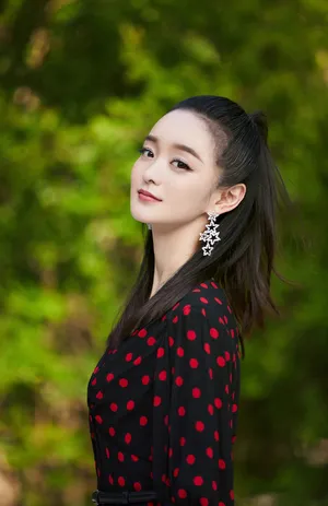 何泓姗清新靓丽活动写真图片_4