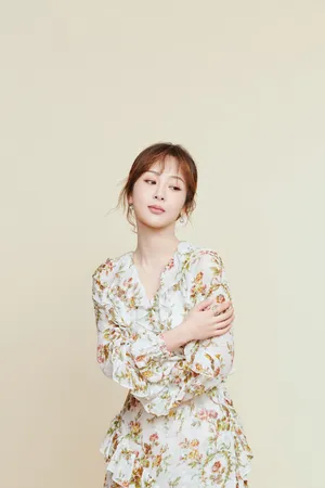 杨紫甜美俏皮写真图片_4