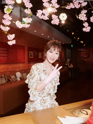 杨紫甜美俏皮写真图片_5