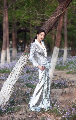 张璇率性妩媚时尚写真大片_5
