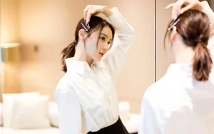 袁姗姗白衬衫清新活动照图片_1