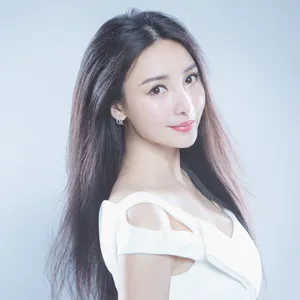 柳岩优雅性感写真图片_5